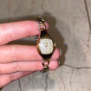 VINTAGE 10K GOLD filled Gruen Veri-Thin watch